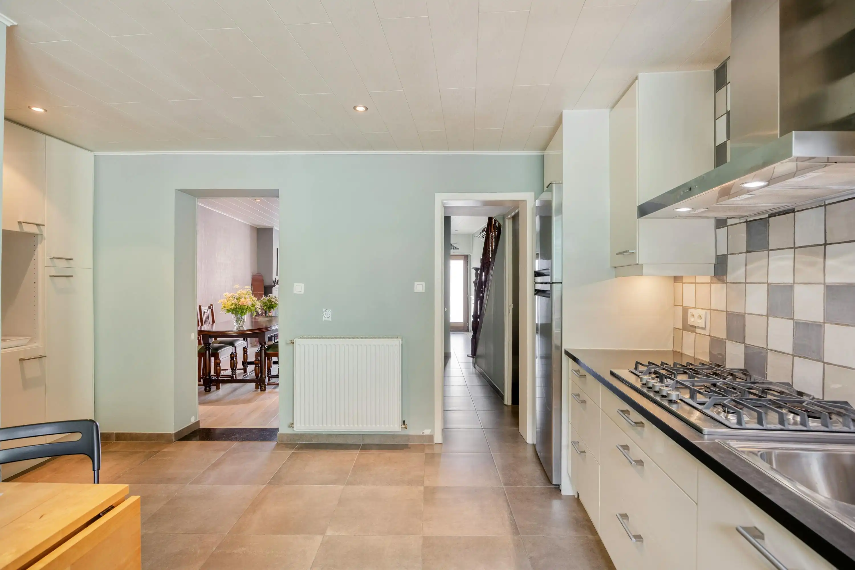 Gerenoveerd huis te koop in het centrum van Kruibeke foto 11