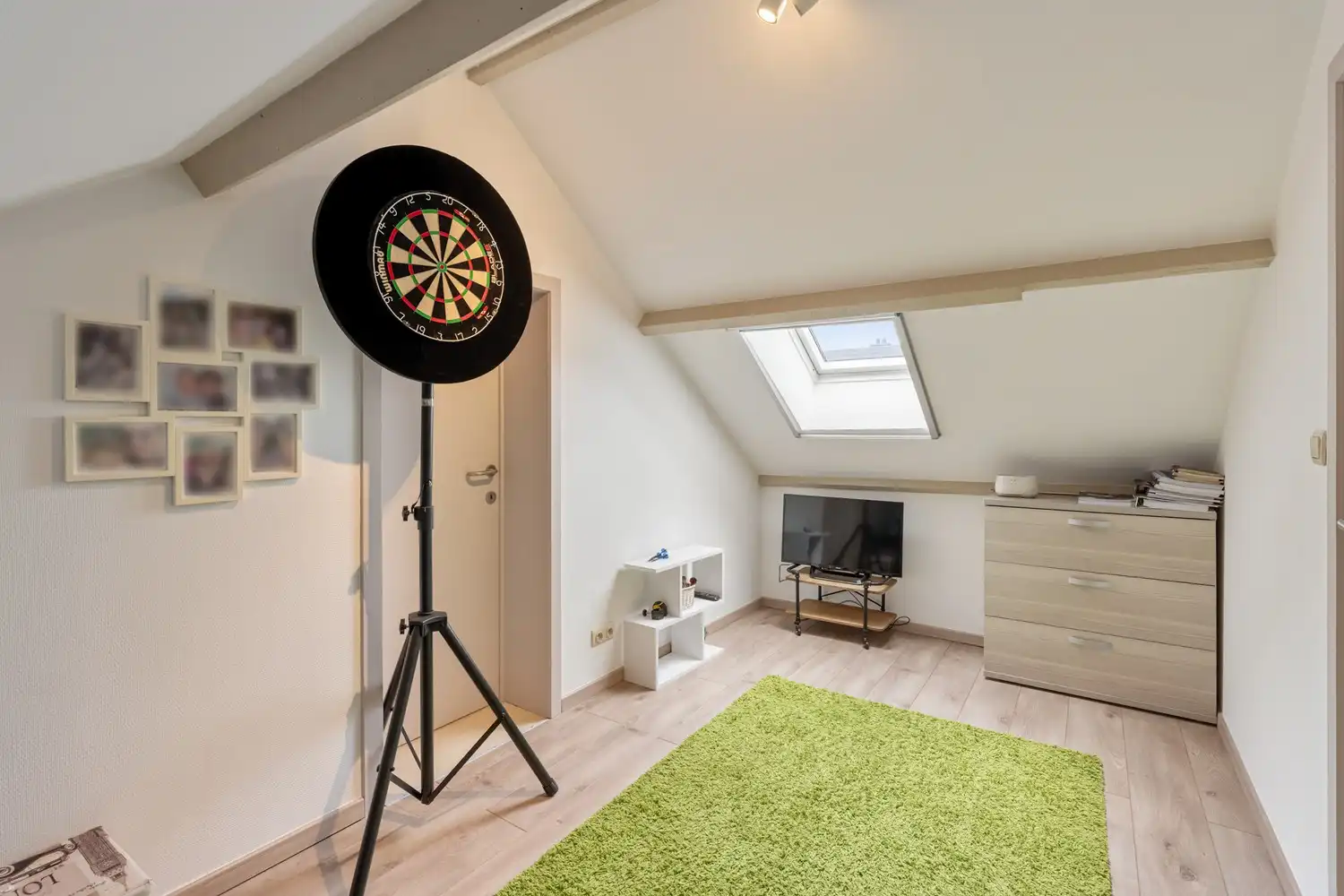 Landelijk gelegen, instapklare woning met 4 slaapkamers en zuidwestgerichte tuin op 8a27ca te Lubbeek. foto 18