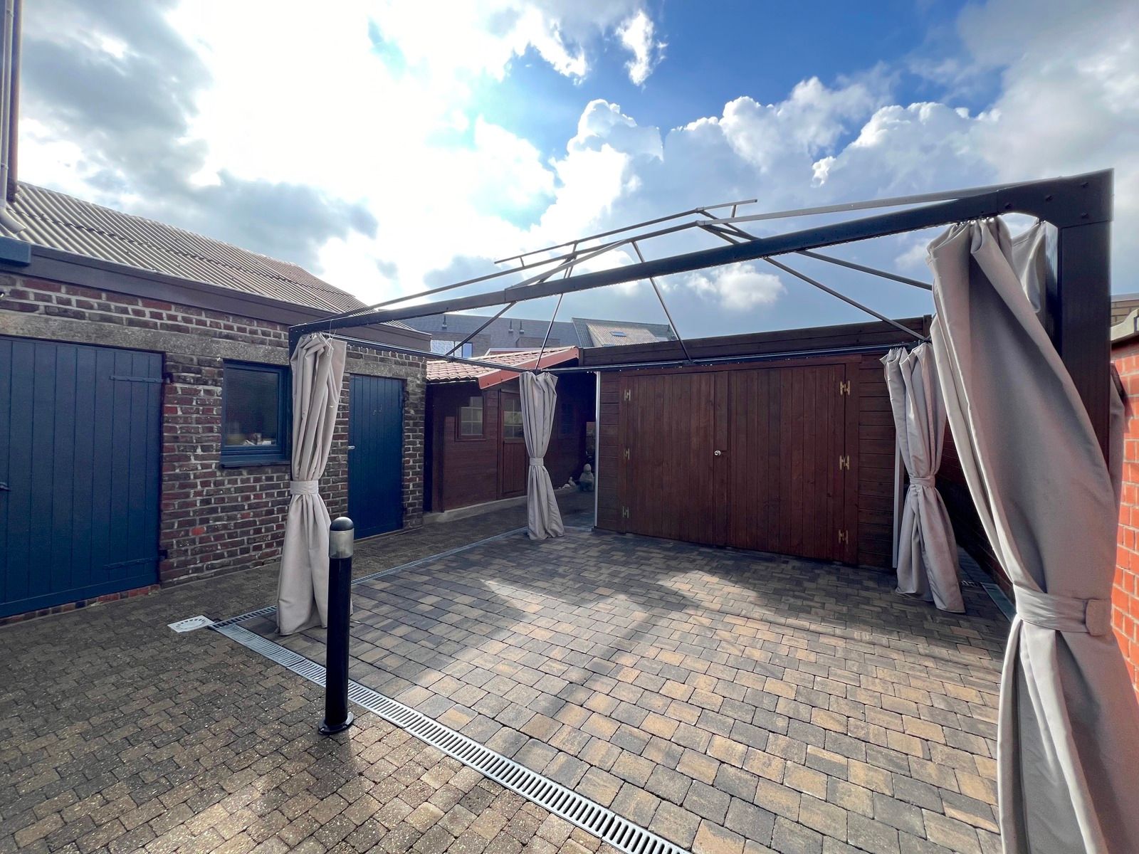 Perfect gelegen woning met 3/4 slaapkamers, garage en tuin foto 24