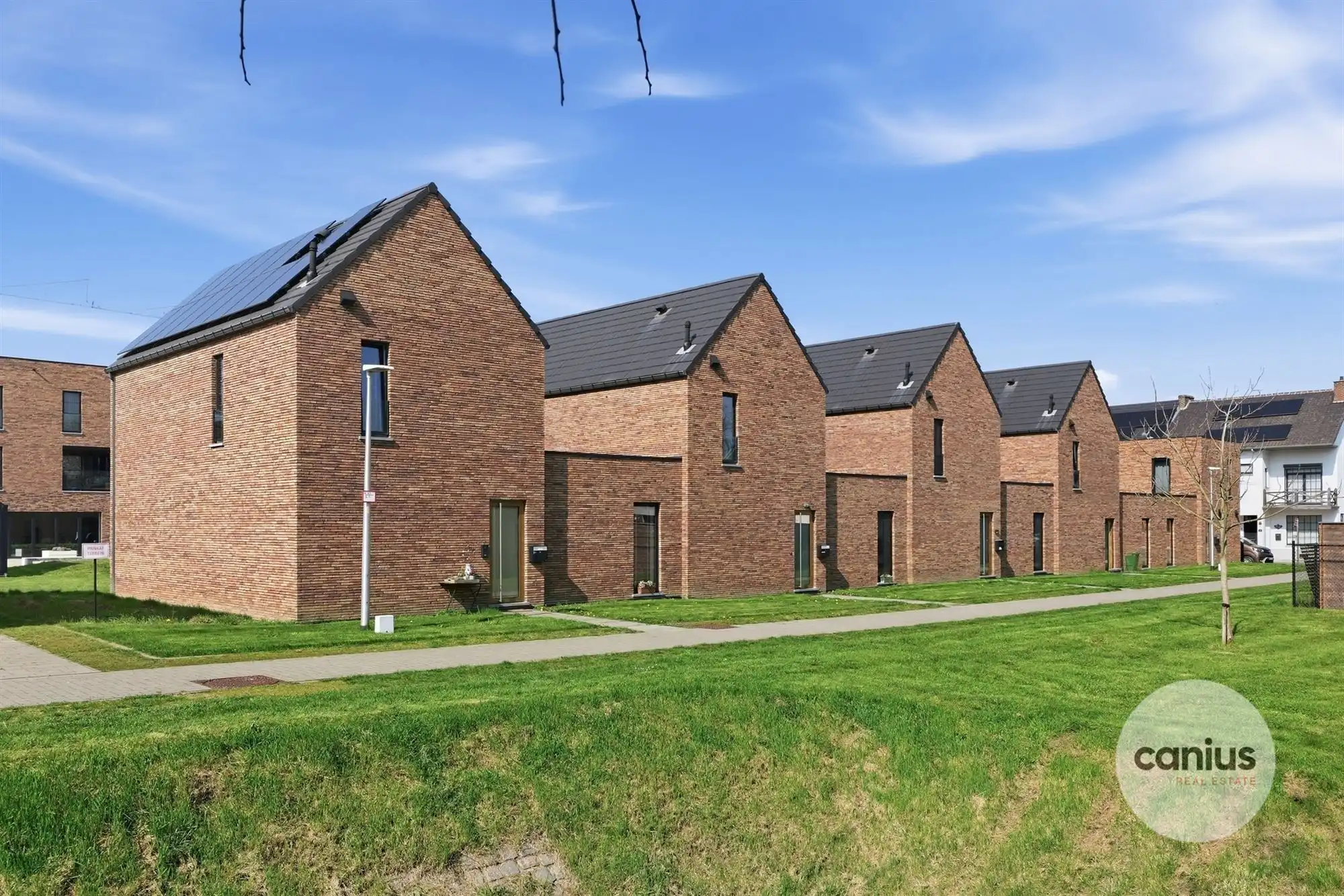 KNAPPE WONING NABIJ HET CENTRUM foto 25