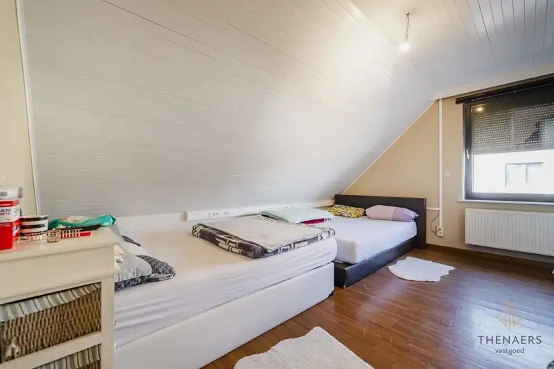 Ruime woning met tal van mogelijkheden op een strategische locatie in Sint-Truiden. foto 18