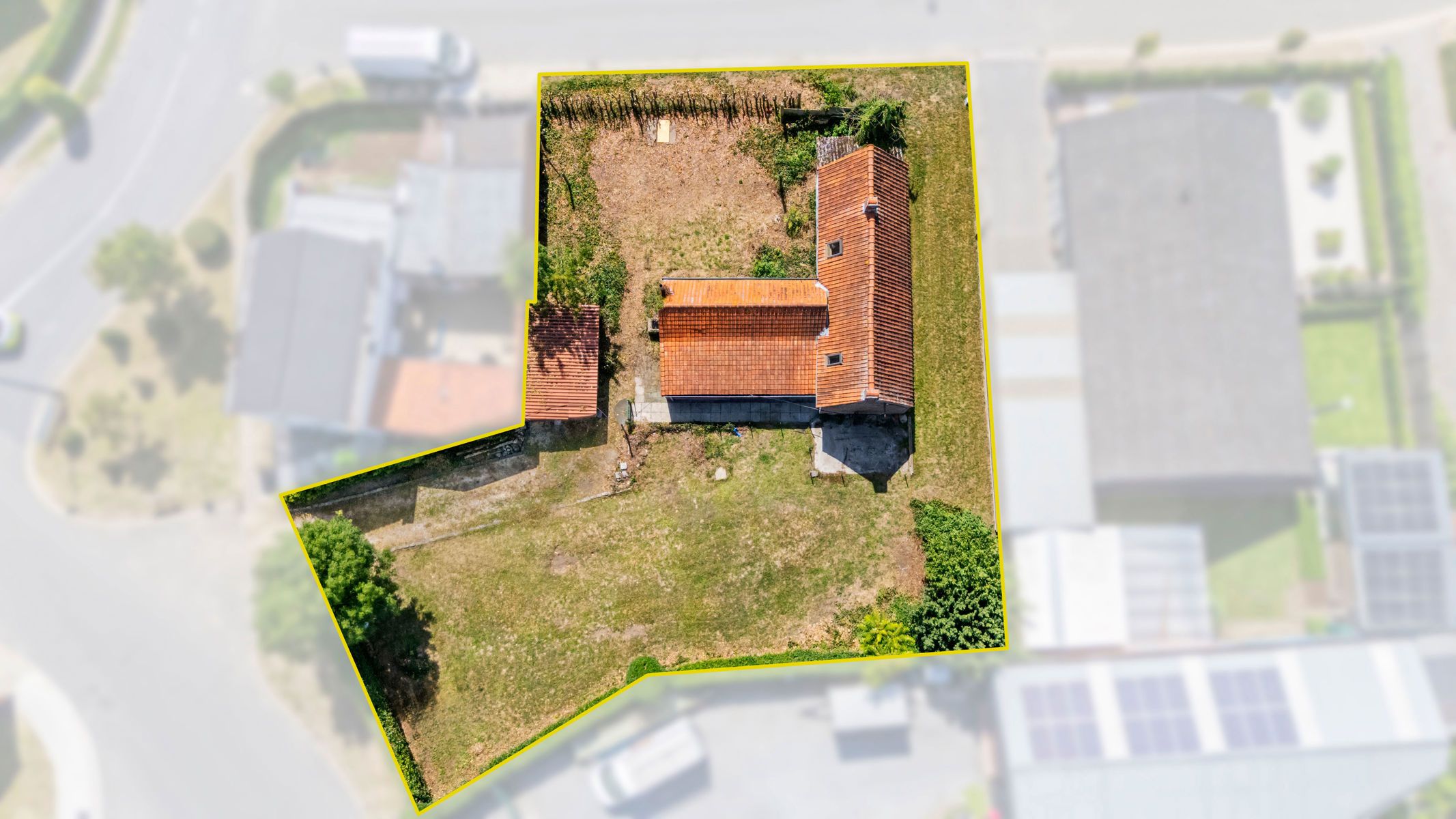 Woning op perceel van 812 m² met tal van mogelijkheden! foto 2