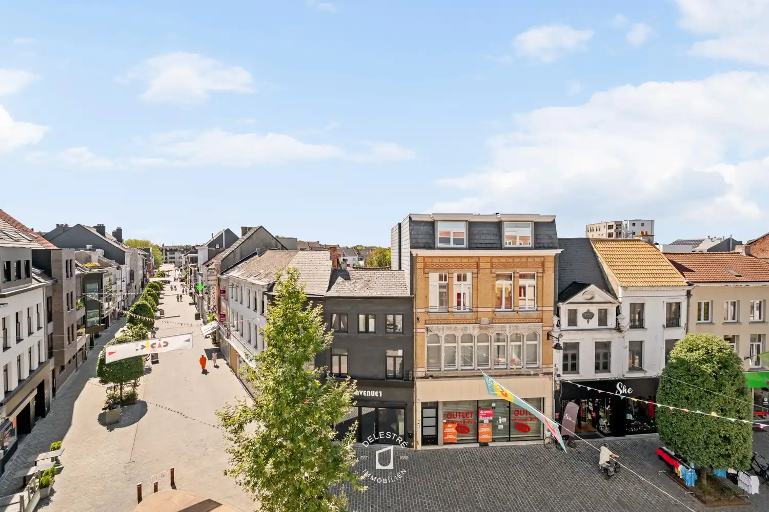 751 m² op A-locatie in Aalst – showroom, kantoor, retail of POTENTIEEL woonproject foto 6