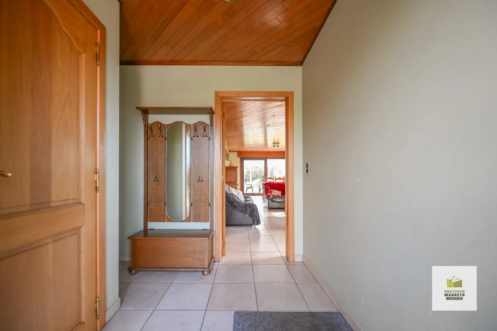 Zeer centraal en rustig gelegen ruime woning met 5 slaapkamers foto 2