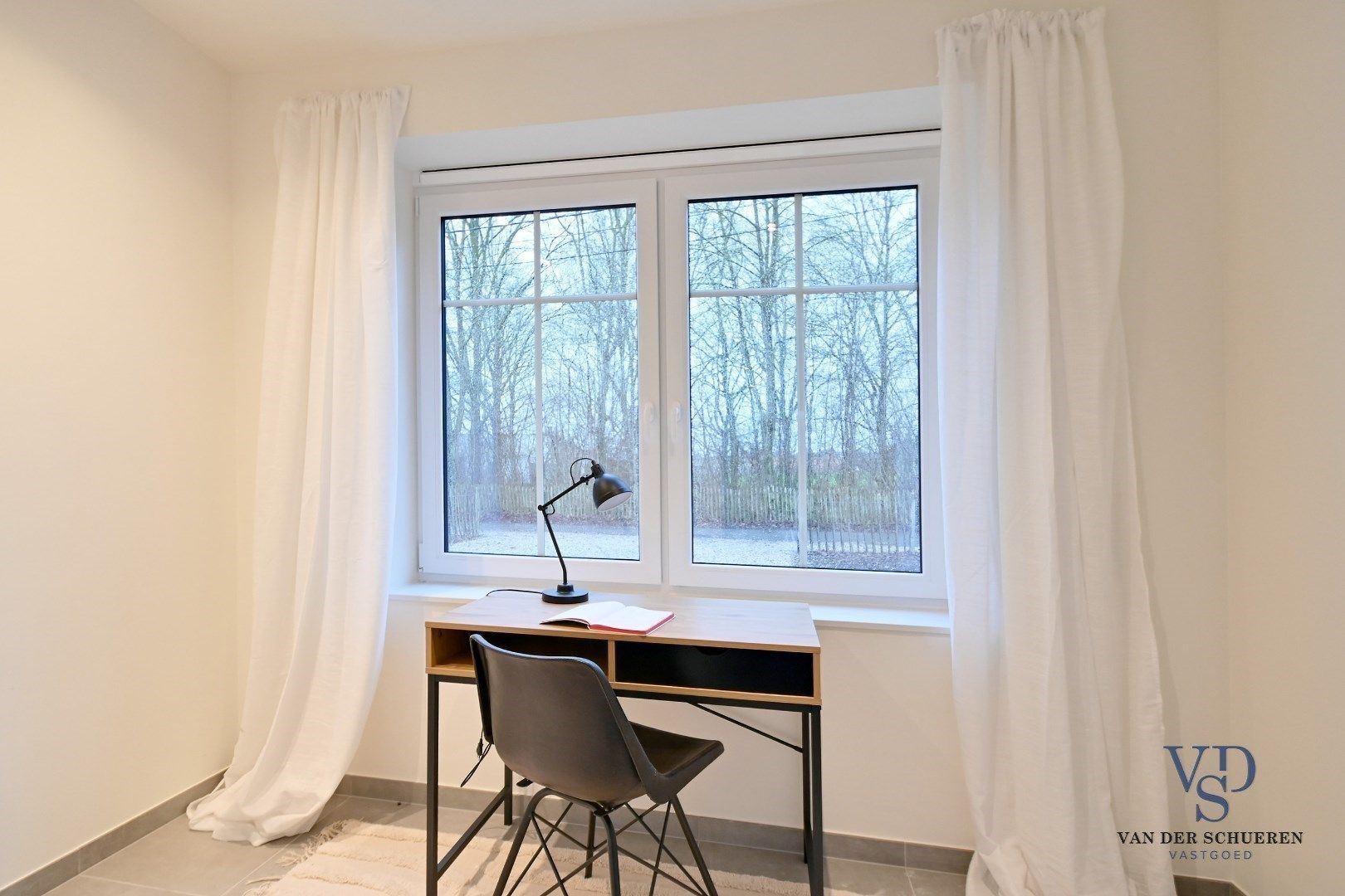 Uitzonderlijke BEN-woning nabij Tiegembos. foto 18