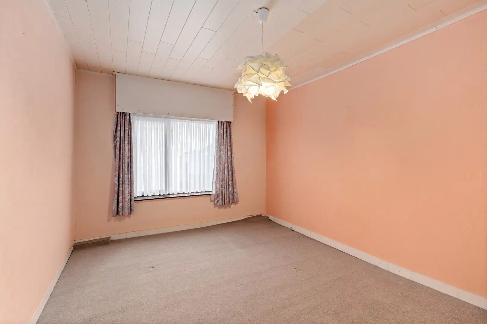 Halfopen woning met tuin en 3 slaapkamers foto 12