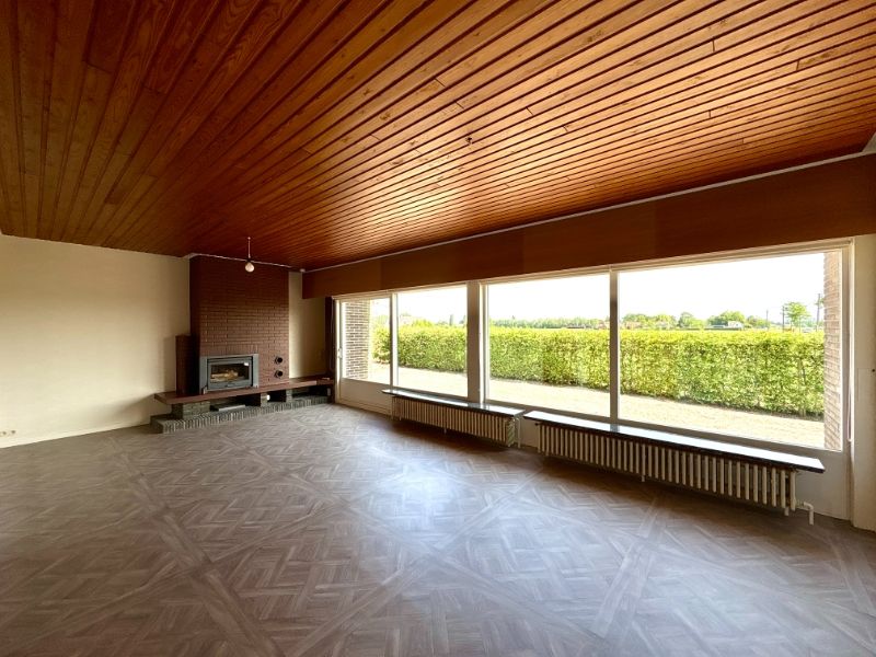 Ruime bungalow met 2 slaapkamers en tuin foto 3