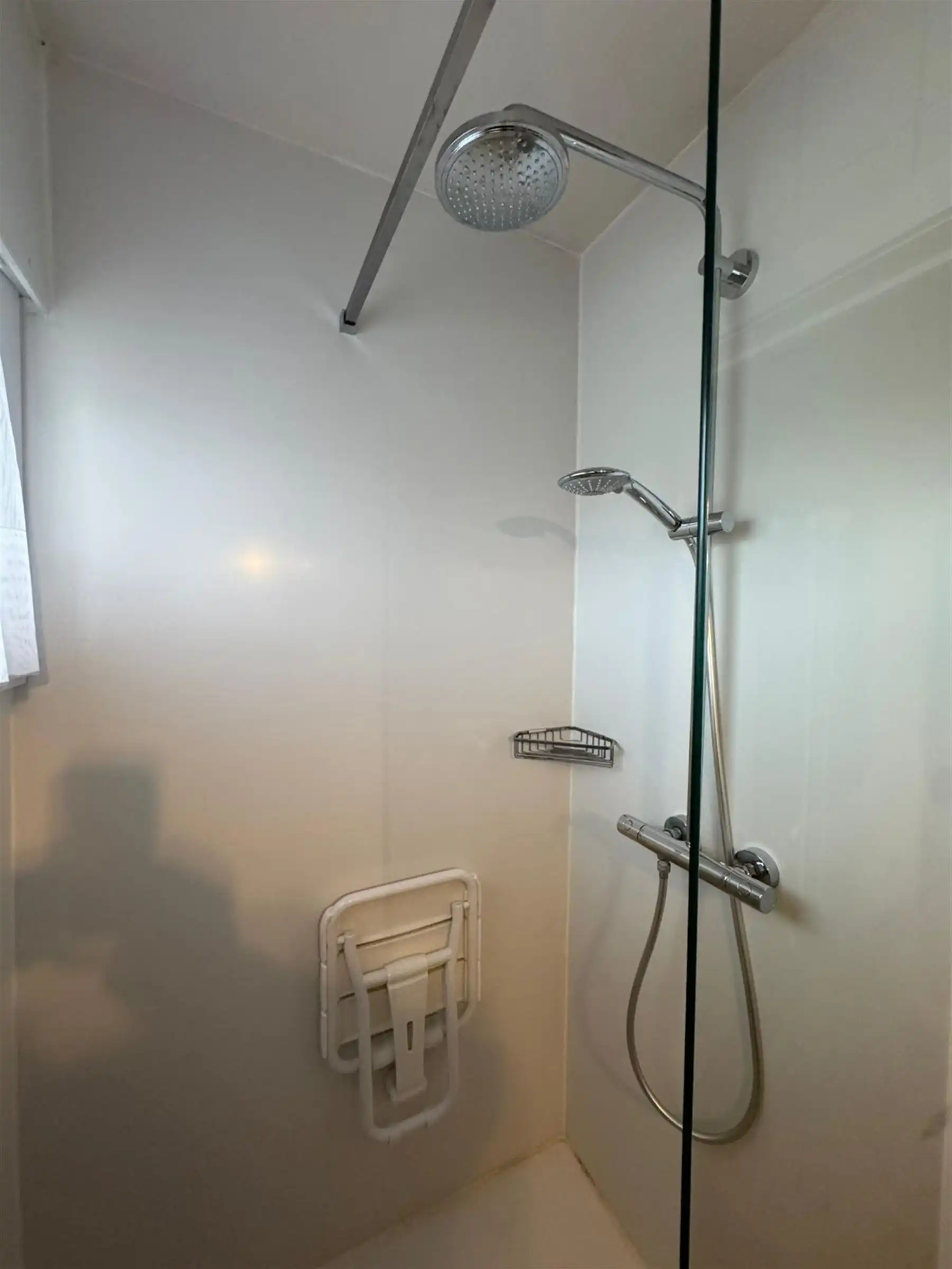 Rustig wonen in een doodlopende straat, met open zicht en een ruime tuin foto 8