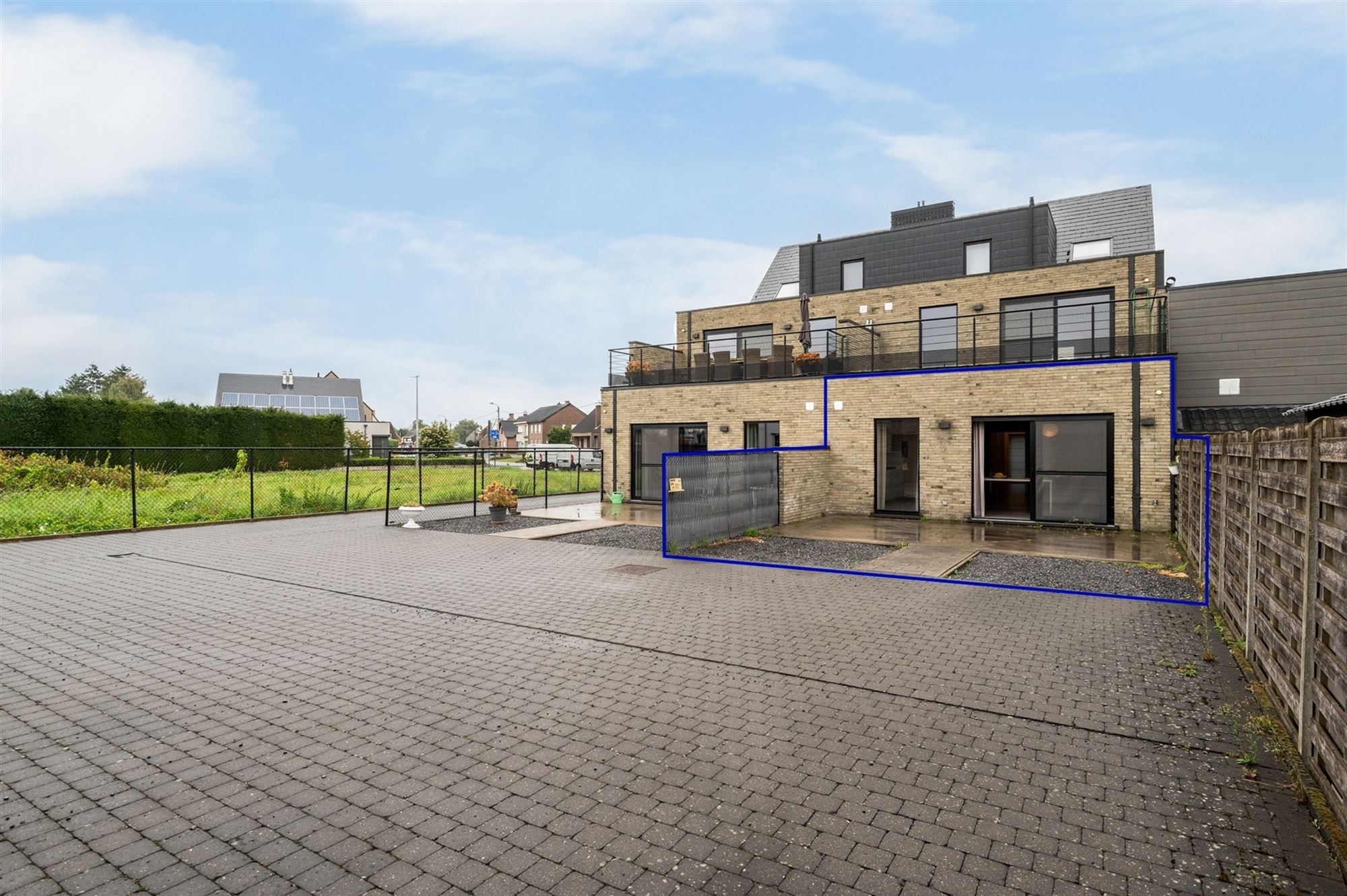 Ruim en degelijk 2-slaapkamer appartement in Berlaar foto 10