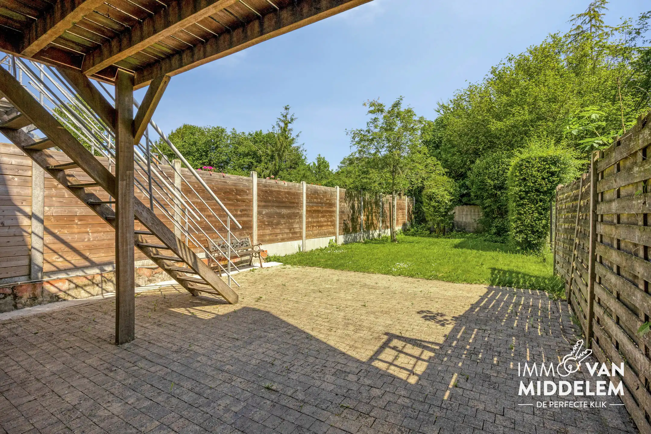 INSTAPKLARE GEZINSWONING MET 3 SLPK, GARAGE EN TUIN foto 15