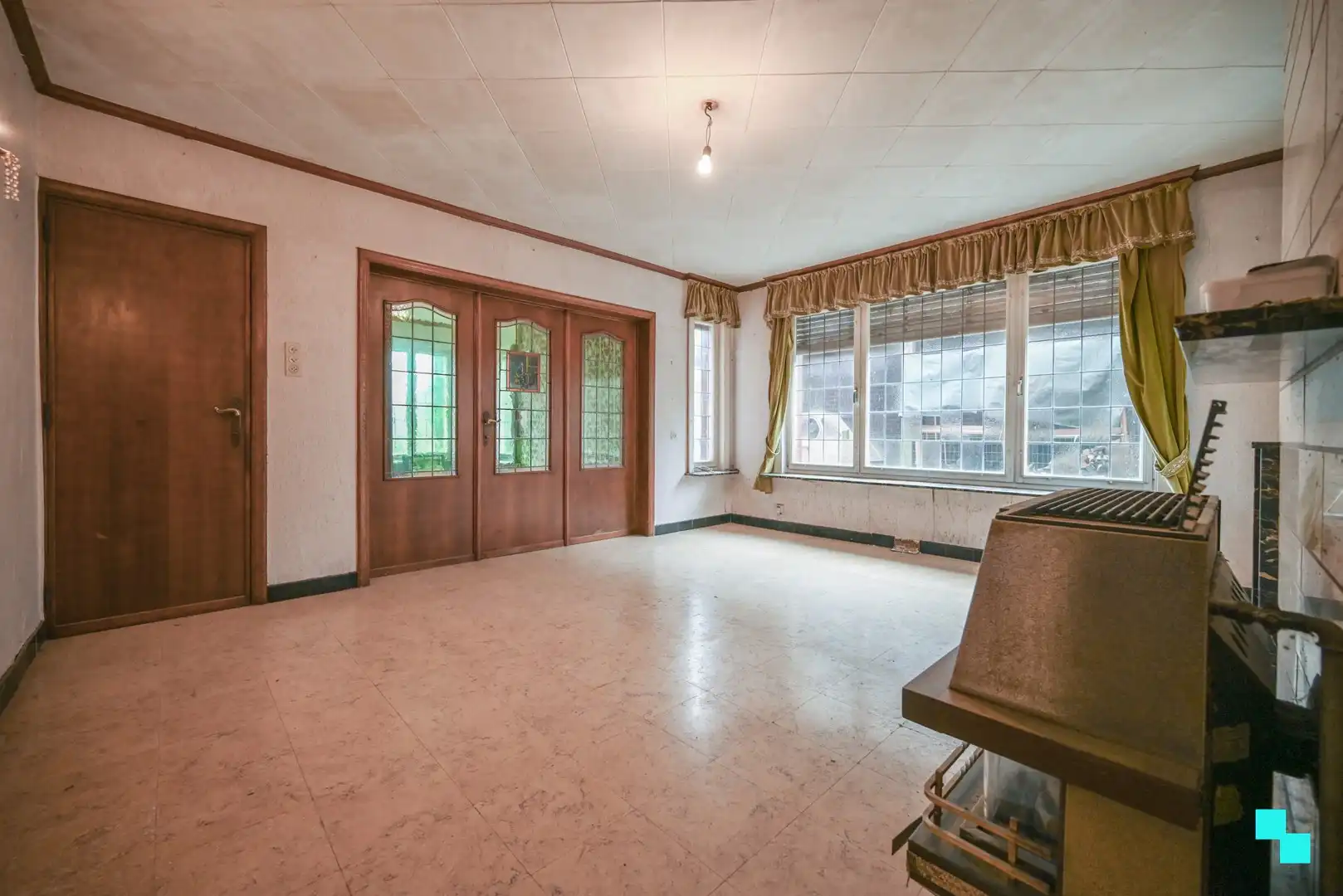 Compleet te renoveren eengezinswoning met landelijke zichten en sterke bereikbaarheid te Izegem foto 3