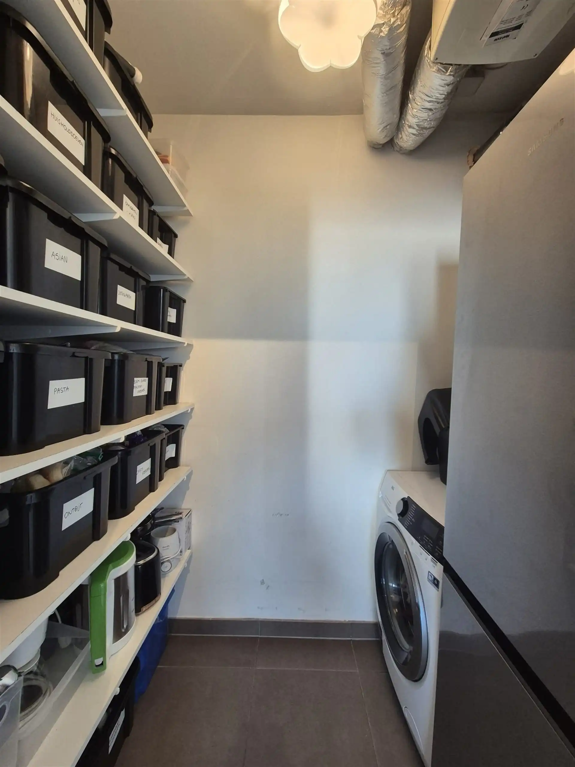 Residentieel en in afgesloten privé domein gelegen instapklaar ruim appartement. foto 12