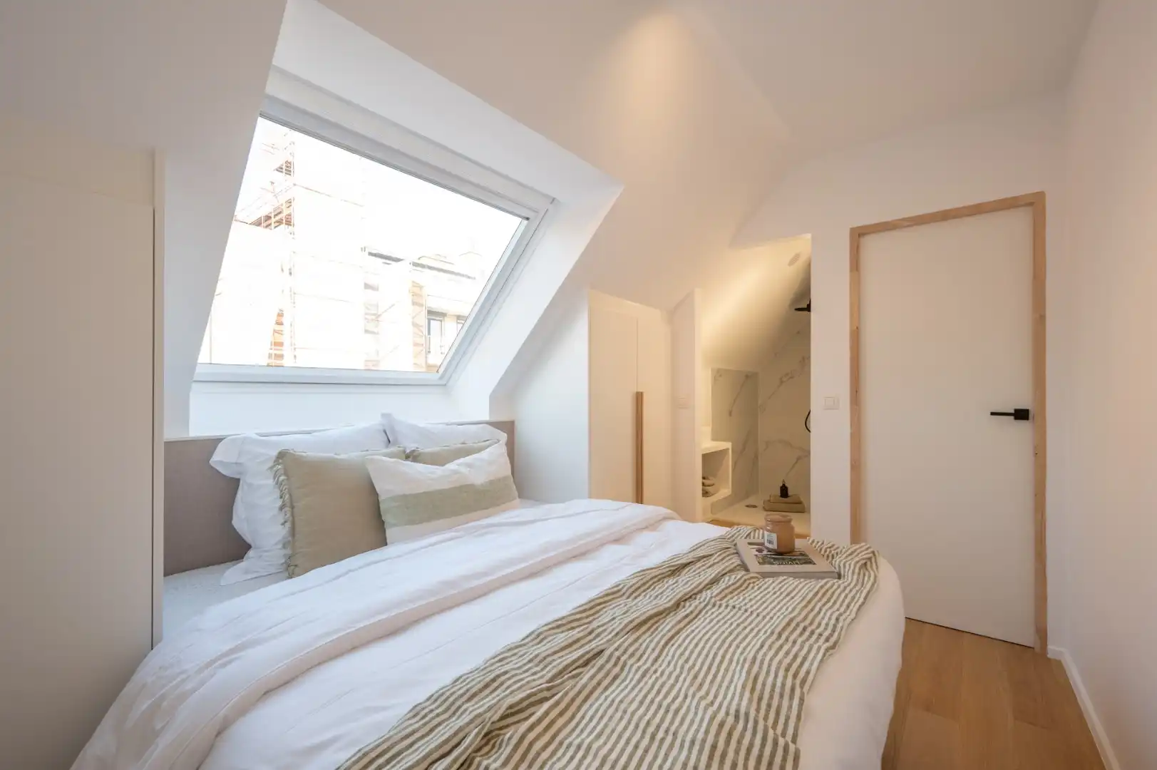 Ruime penthouse van 174 m² met vier slaapkamers en zonneterras foto 25