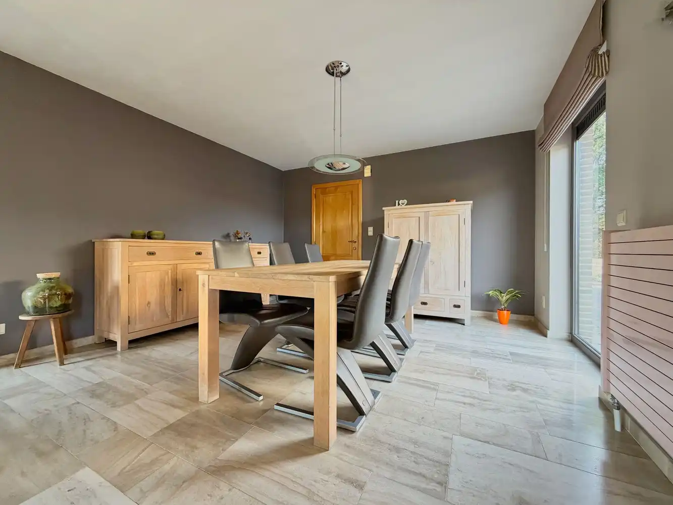 Lichtrijke, ruime gezinswoning op prachtig perceel van 1621m² foto 5