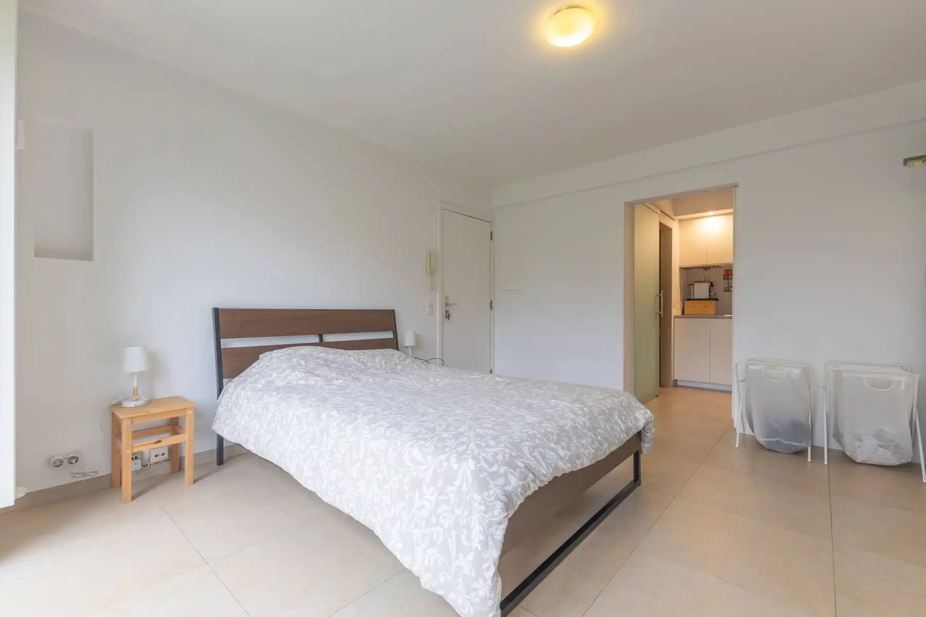 Opbrengsteigendom met 4 wooneenheden en 2 garages foto 18