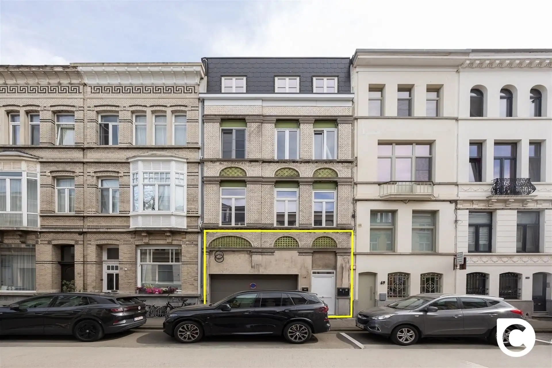 Unieke magazijn/garage aan de Markgravelei
 foto 21