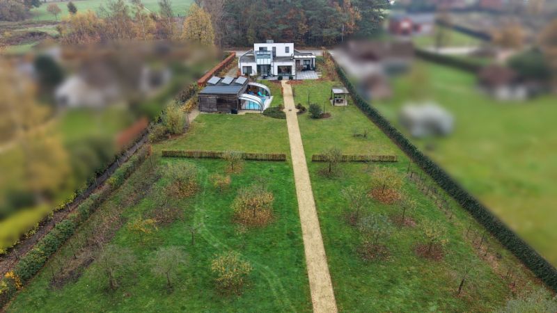 Moderne villa 247m² met bijgebouw-garage en zwembad op 58 are foto 20