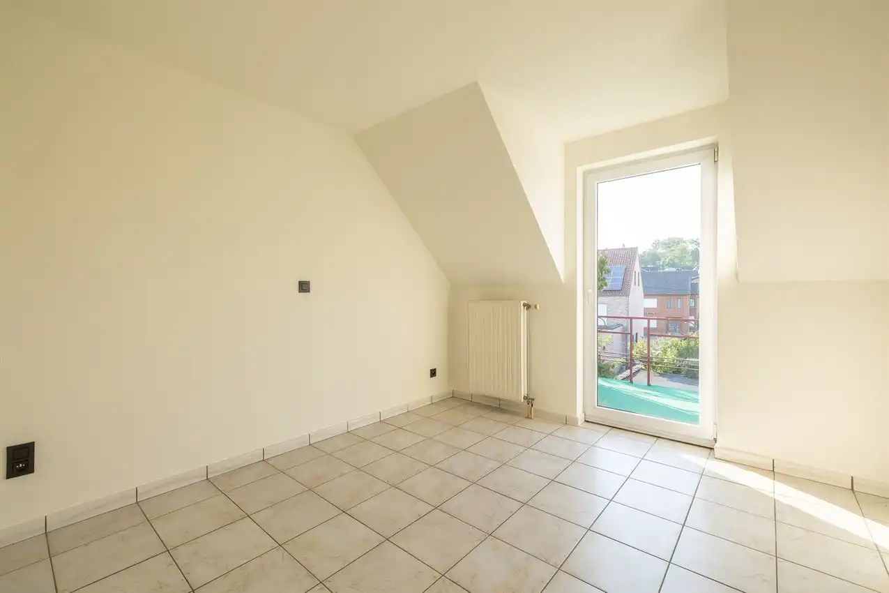 Appartement met twee slaapkamers en garage op rustige en toch centrale locatie foto 15