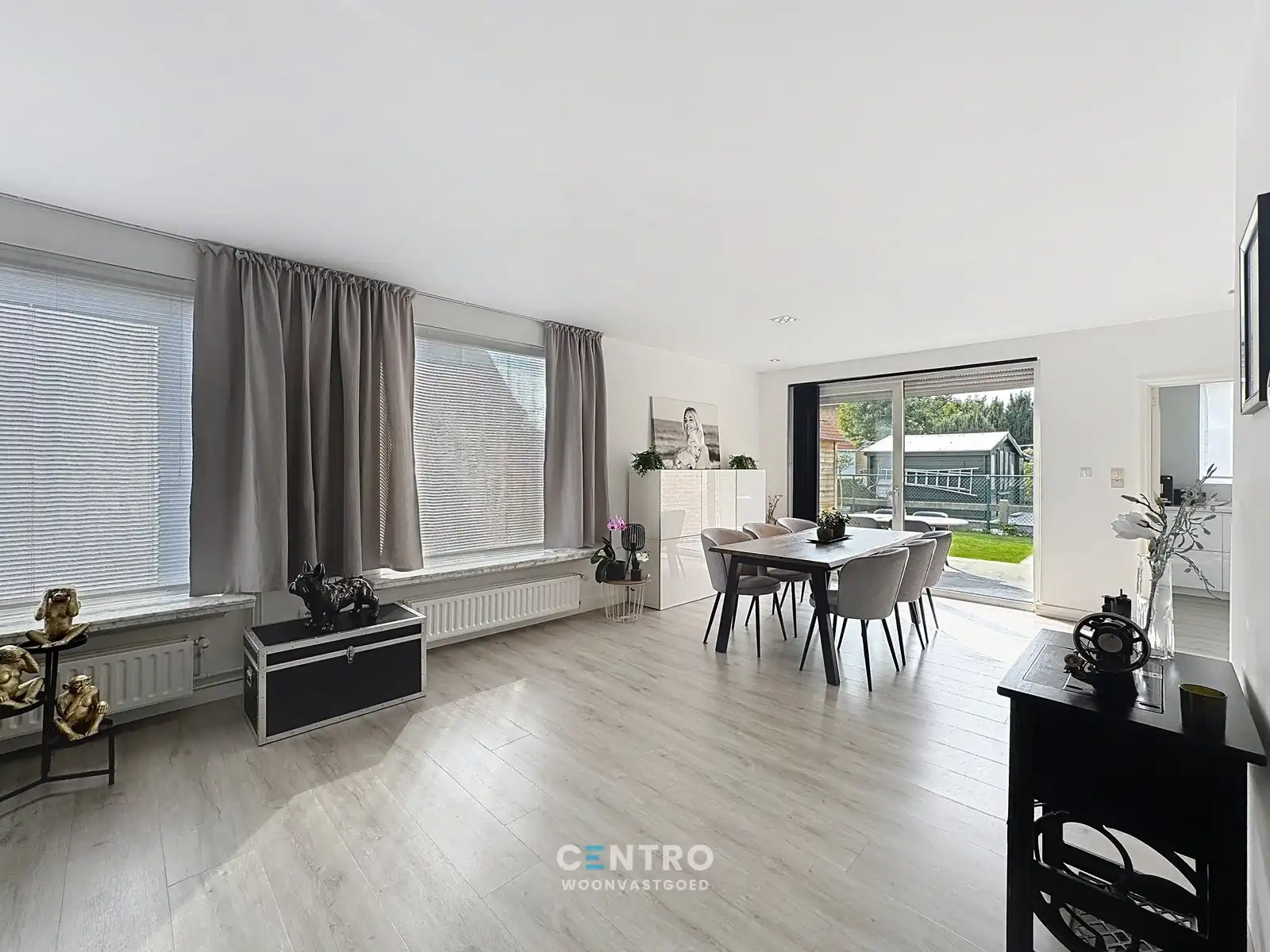 RESIDENTIEEL gelegen villa met 3 slpks, garage én ZUIDger. tuin! foto 4