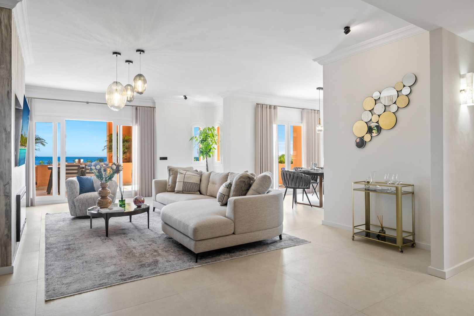 VOLLEDIG GERENOVEERDE DUPLEX PENTHOUSE IN NUEVA ANDALUCIA: TOPLOCATIE foto 2