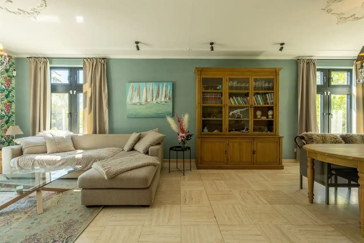 Moderne "Engelse charme, hedendaagse verfijning in oase van groen foto 14