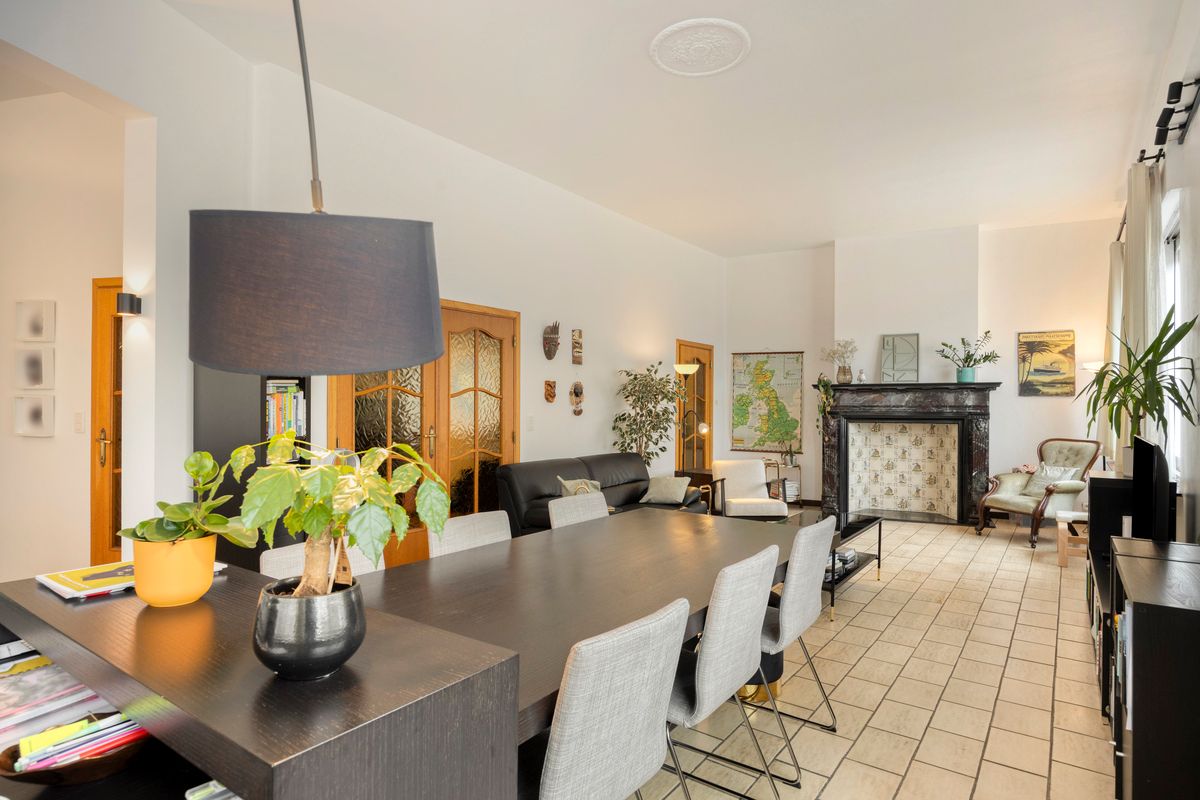 Charmant en ruim appartement met stadstuin foto 8