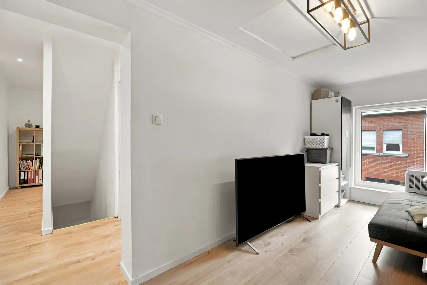 Instapklare woning met 5 slks, grote tuin en 2 badkamers in het centrum van Kuurne. foto 7