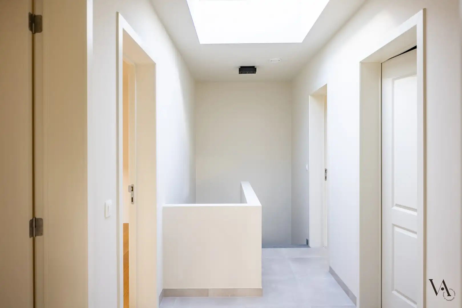 Recente en ruime vernieuwbouwwoning met bijgebouw in Korbeek-Lo foto 8