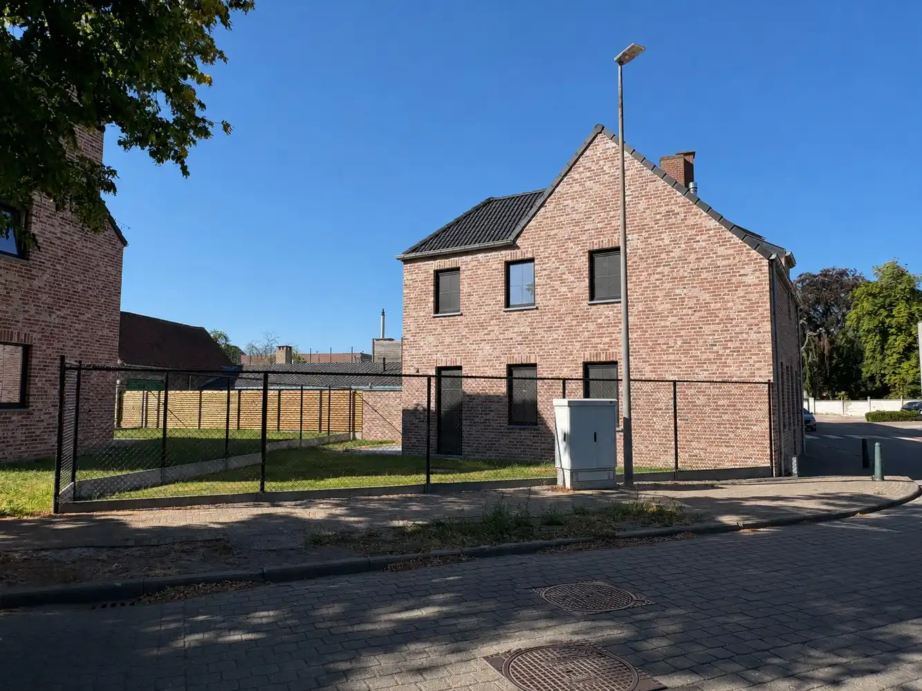Nieuwbouwwoning met 3 slaapkamers + zonnige tuin in het centrum van Varsenare foto 16