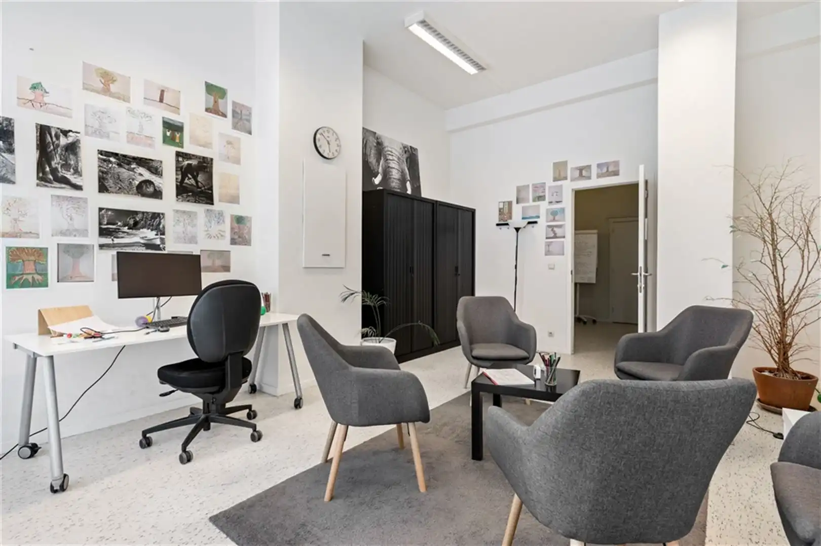 Gelijkvloers hoekkantoor te koop op topliggingop 't Zuid foto 12