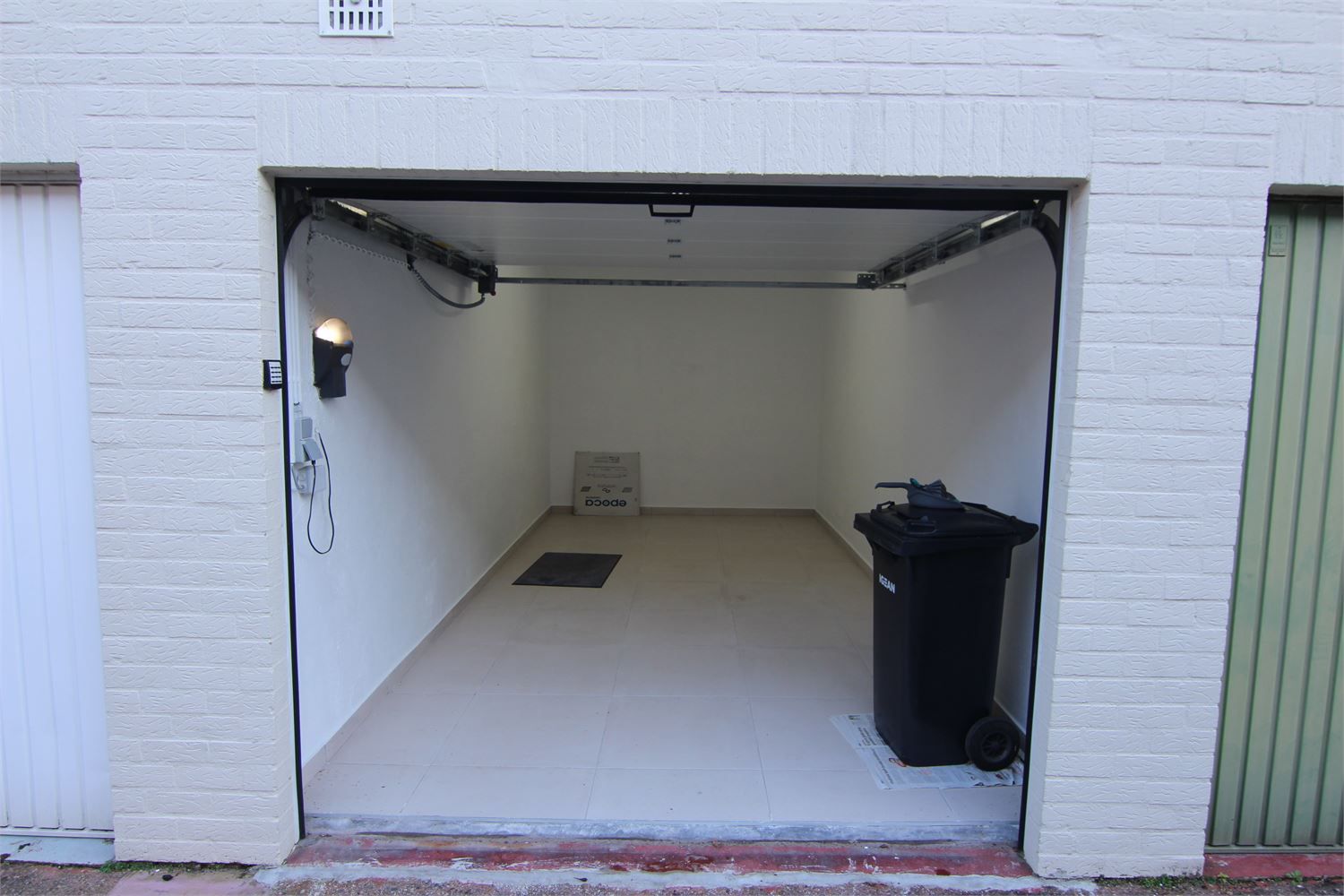 Instapklaar en recent vernieuwd appartement op toplocatie! foto 13