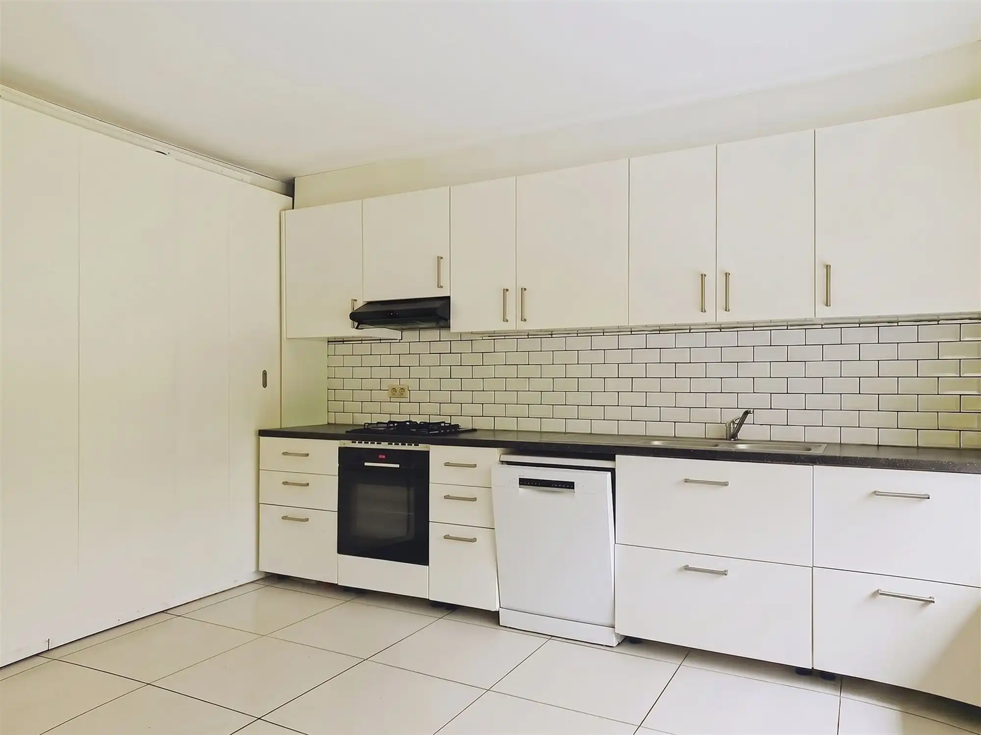 Huis te huur in Begijnendijk! foto 6