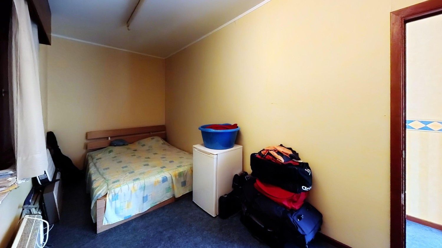 Handelspand met zeer ruim appartement in het centrum Brakel! foto 16