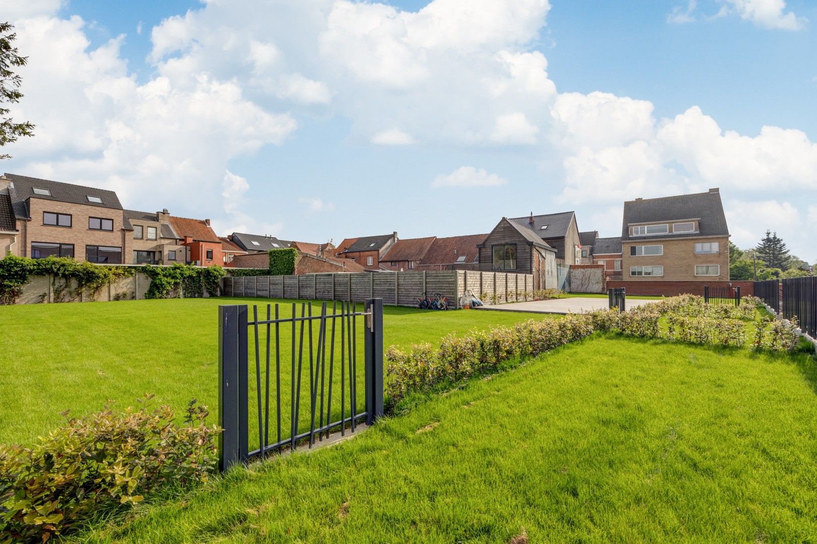 NIEUWBOUWAPPARTEMENT MET 2 SLAAPKAMERS EN TUIN foto 2