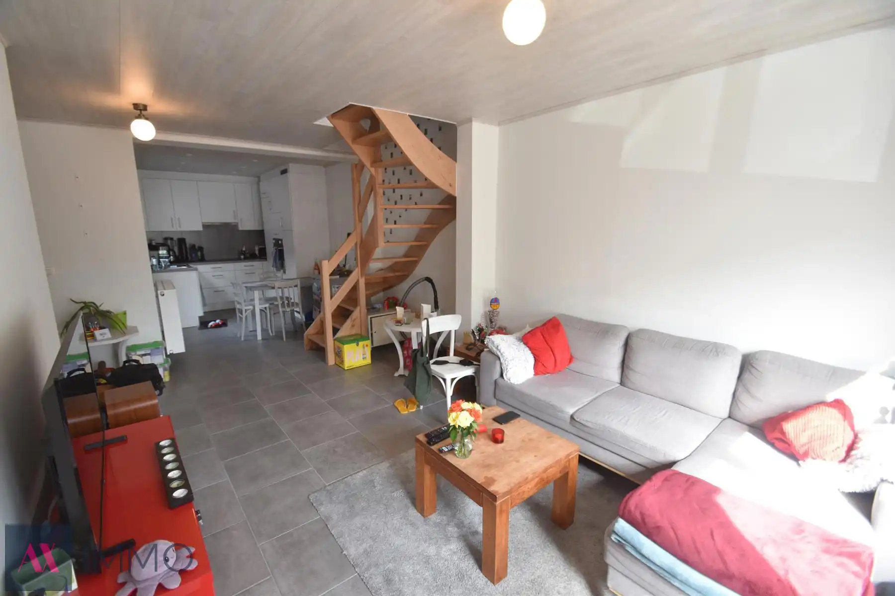 Gerenoveerde instapklare starterswoning met 2 slaapkamers en koertje nabij station Dendermonde, onmiddellijk beschikbaar. foto 3