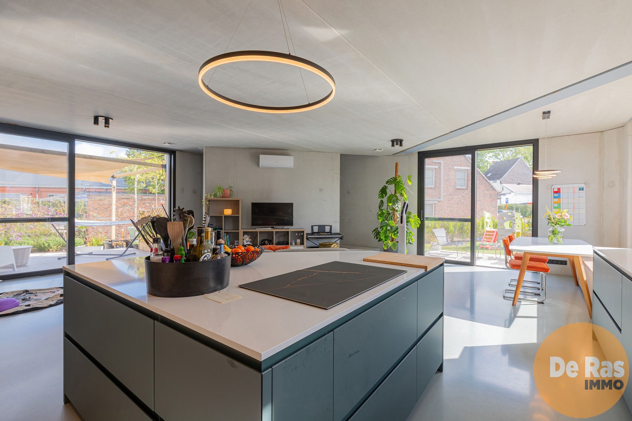 GIJZEGEM - Energiezuinige moderne woning  in rustige straat foto 6