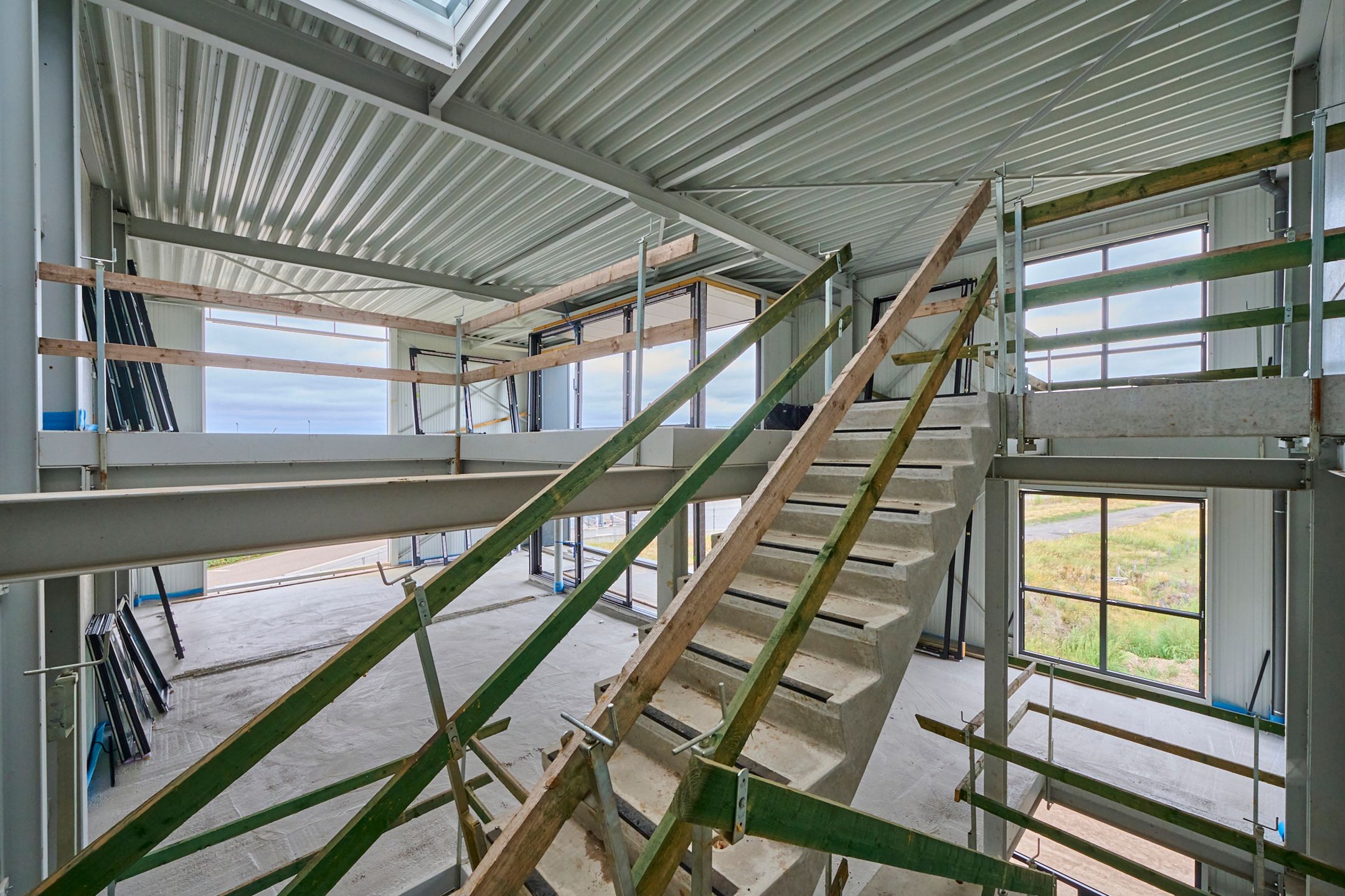 TE KOOP GENK: KMO-unit | kantoren | woonst - Kompellaan foto 15