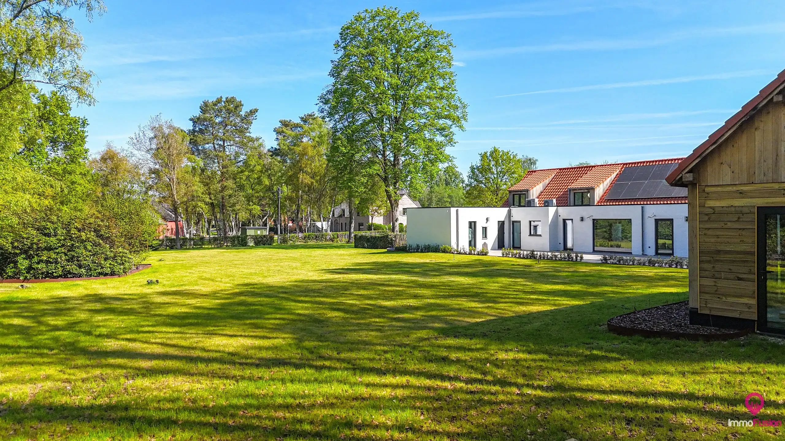 Multifunctioneel horecapand op een perceel van 1.9 hectare! foto 59