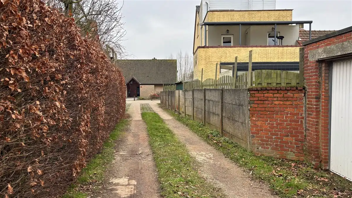 Top gelegen perceel weiland foto 9