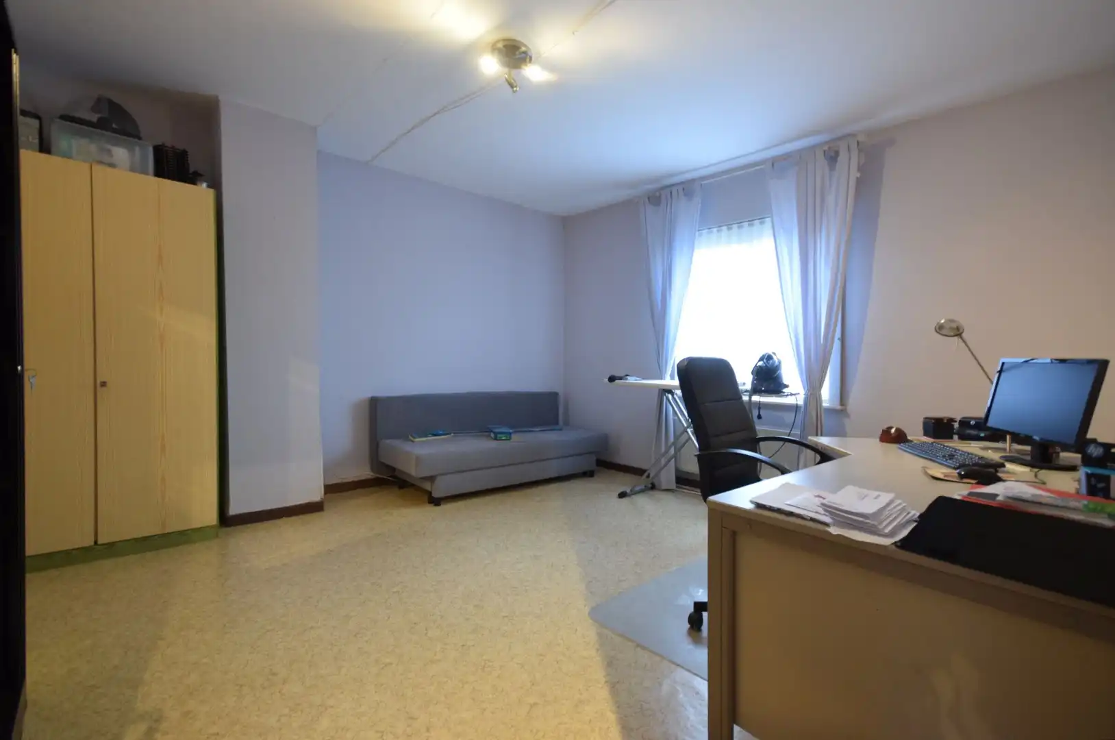 ZEER RUIME EN GOED ONDERHOUDEN HALF OPEN BEBOUWING foto 15