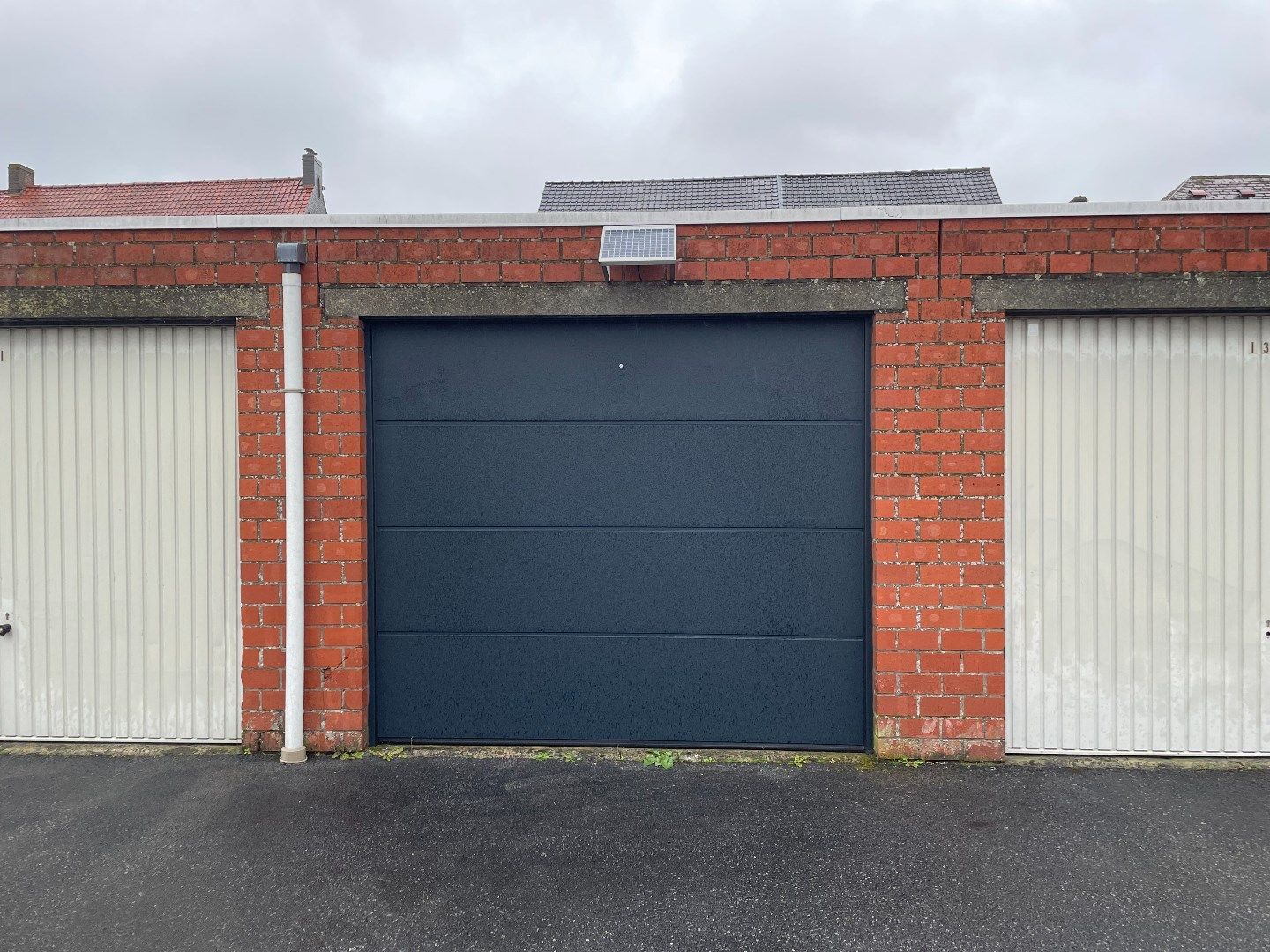 Garagebox op Lauweplaats! foto {{pictureIndex}}