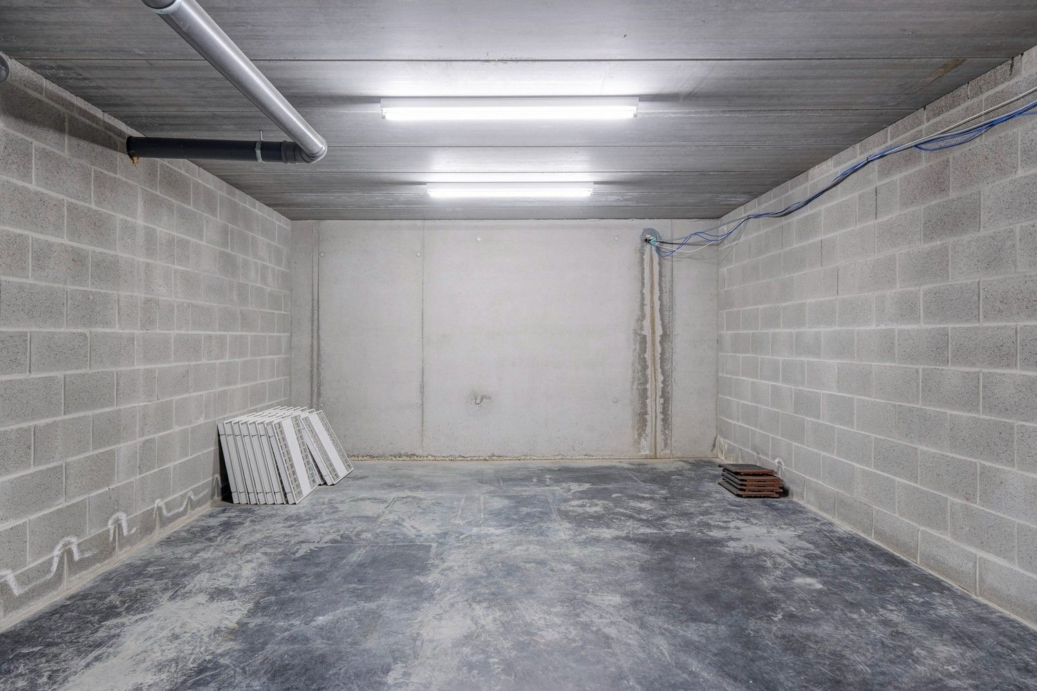 Retailpand met woonst foto 45