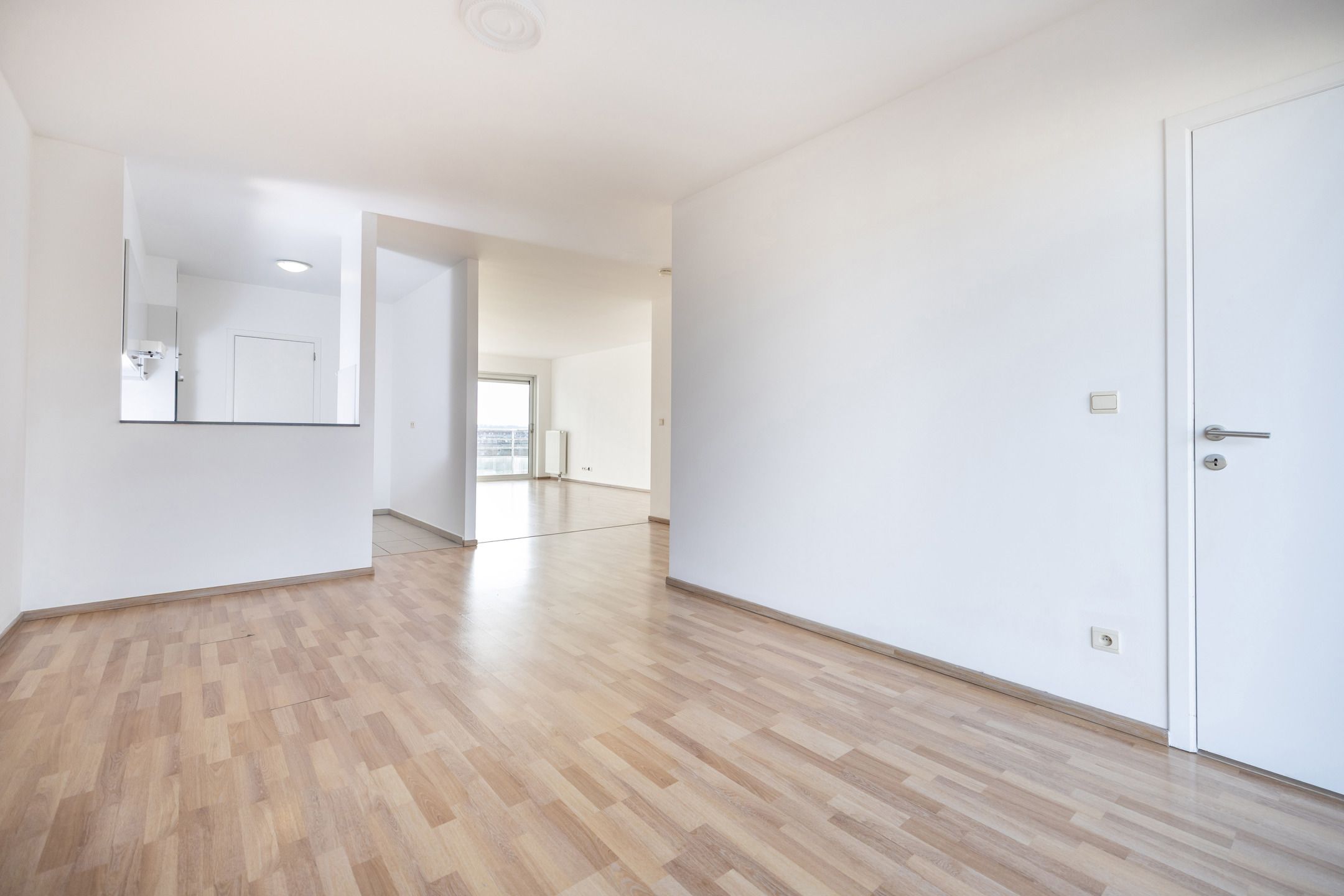 Appartement met 2 slaapkamers + P foto {{pictureIndex}}