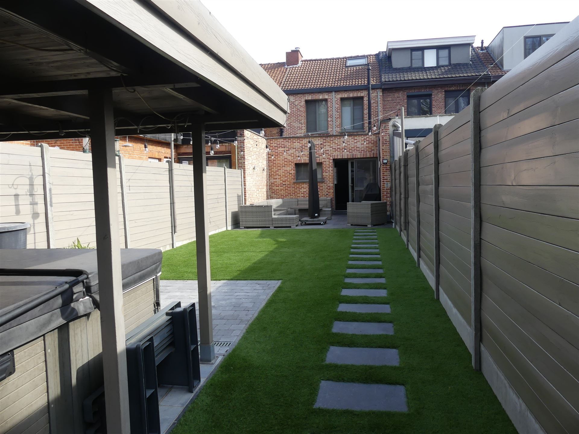 Charmante woning met tuin en uitweg voor fietsen! foto 17