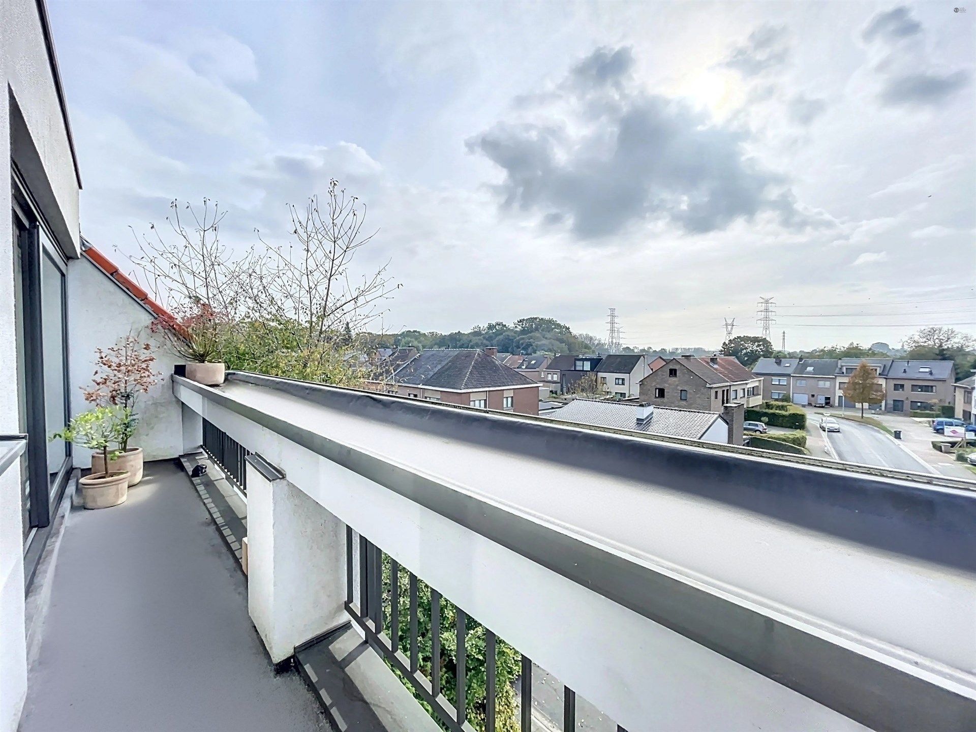 Duplexappartement met 3 slaapkamers, terras en fantastisch uitzicht in Kruibeke. foto 7