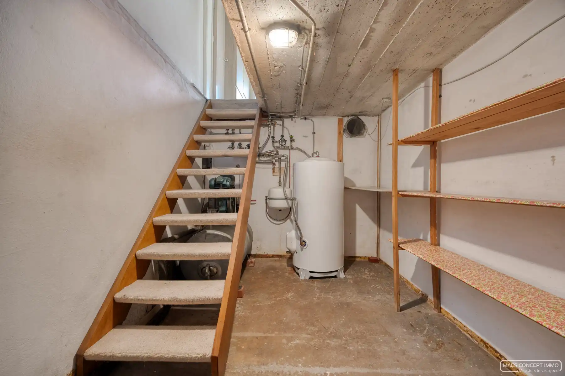 Te renoveren woning te koop te Anzegem met prachtig verzicht foto 15