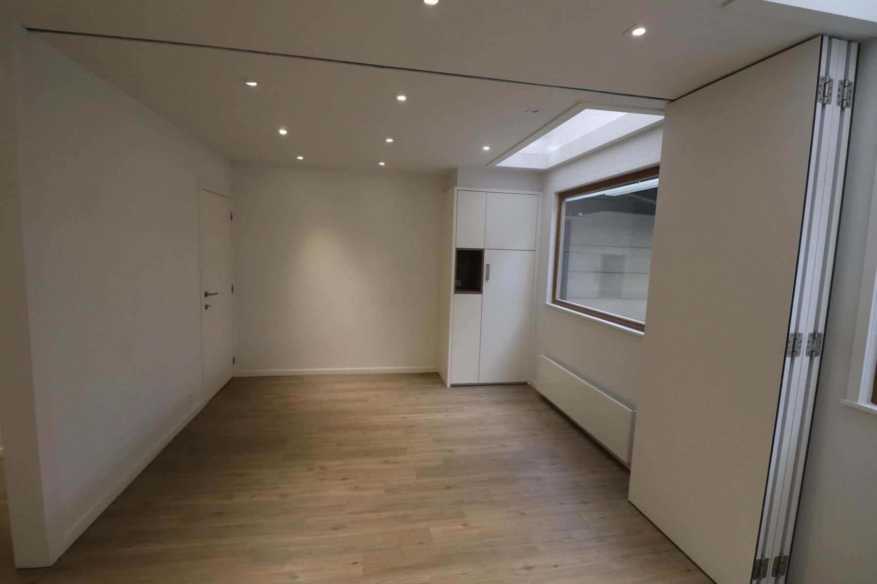 KMO-UNIT VAN 500M² MET BIJHORENDE KANTOREN. INDUSTRIEZONE MERKSPLAS foto 8