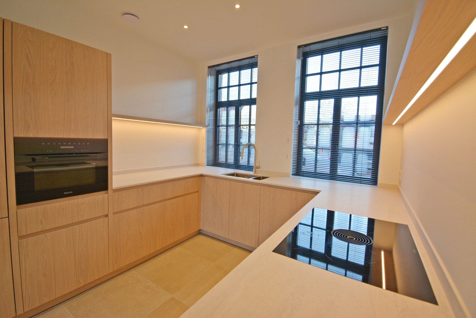 Moderne en energiezuinige nieuwbouwwoning in Koolkerke. foto 8