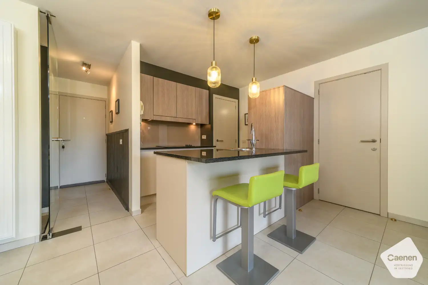 Stijlvol gemeubeld 1-slaapkamerappartement met ruim terras op toplocatie in De Panne foto 10