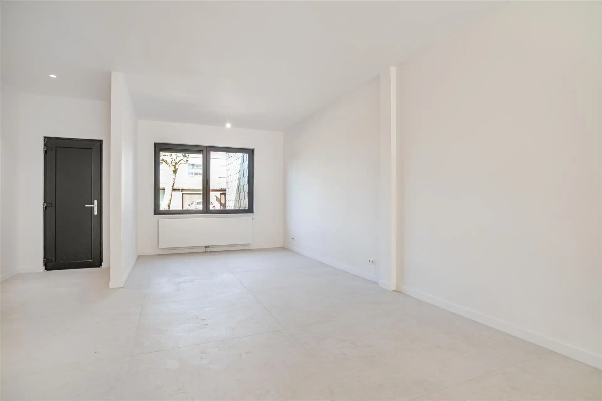 Stijlvol gerenoveerde woning met ZO-tuin in Hove foto 8